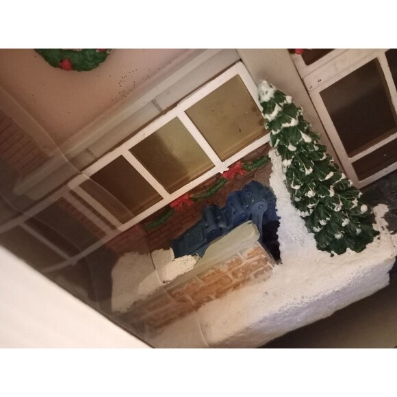 Merry Moments Aldi 2024 Store LED Light Up Holiday Christmas Village House NIB - Picture 9 of 9